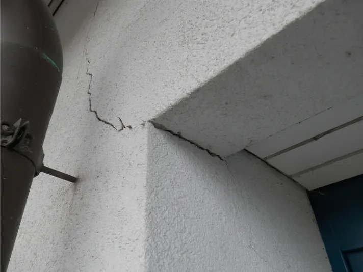 house before renovation with LIFT PILE® technology